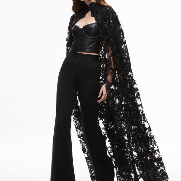 Alice & Olivia AURELIA LACE EMBELLISHED CAPE - Brand New with Tags - Picture 2 of 3